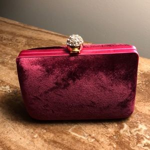 Burgundy holiday clutch